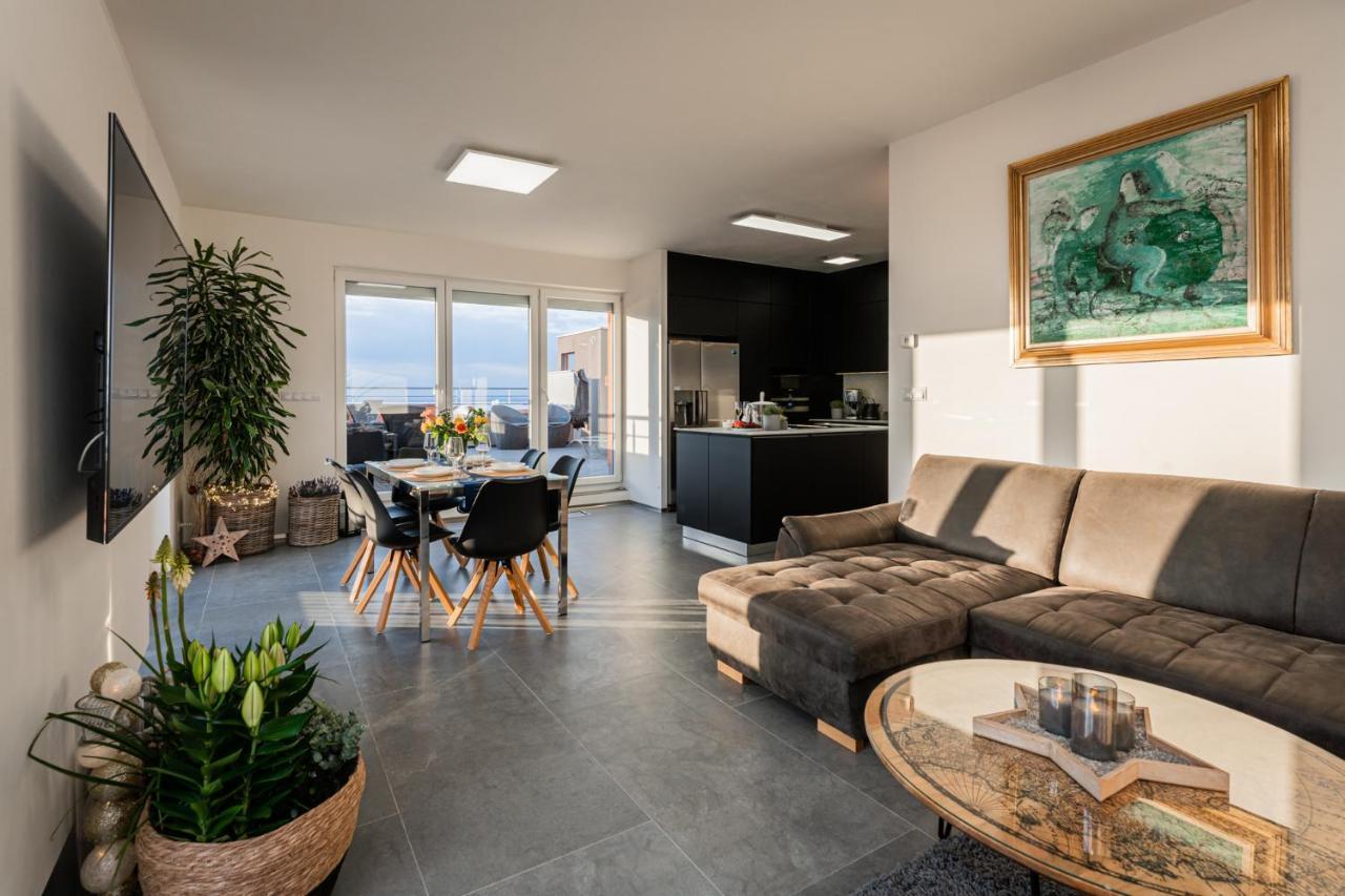 Appartement Penthouse Letnanske Zahrady
