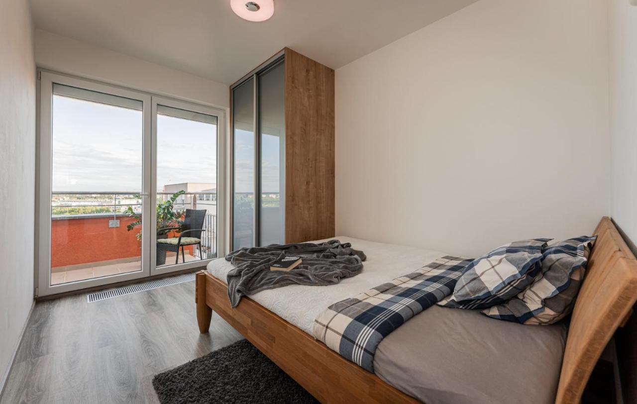 Penthouse Letnanske Zahrady Prague